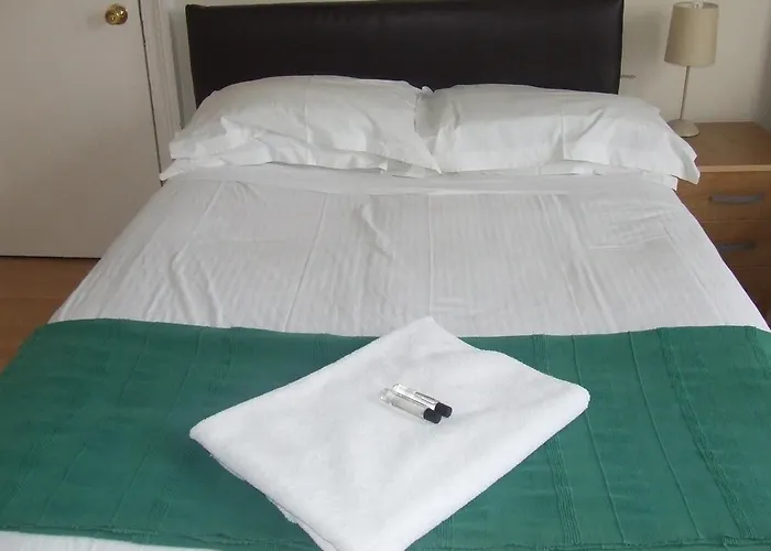 Cedars House Hotel